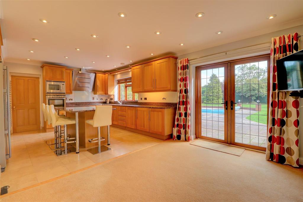 Breakfast Kitchen