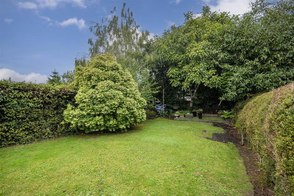 New Ifton, St. Martins, Oswestry 3 bed semidetached house £190,000