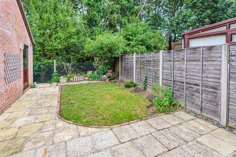 23 Hoadlands, Petersfield, GU31 4PF