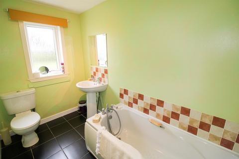 Roselea Main Street, Lybster, KW3 6BJ