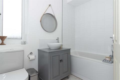 66 Limbrick Lane, Goring By Sea, Worthing, BN12 6AE