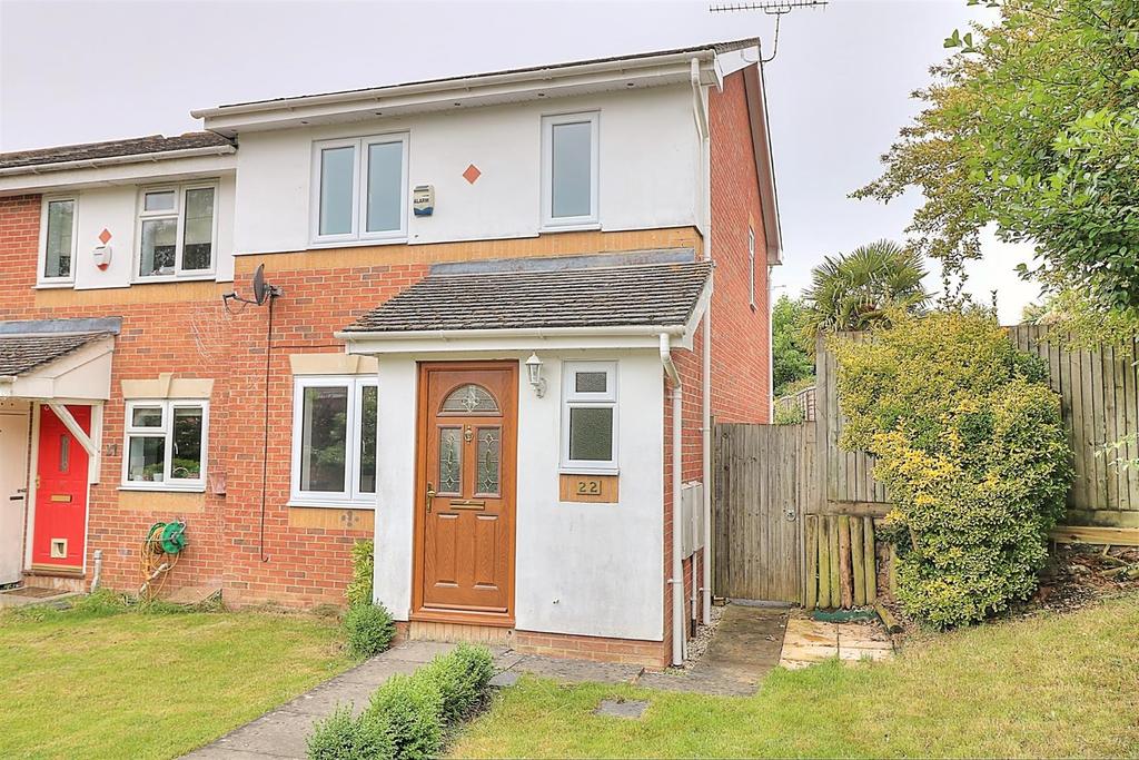 Honeysuckle Way, Knightwood Park... 3 bed end of terrace house £1,300
