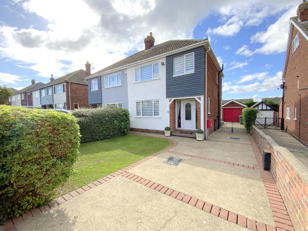 Pearson Road, Cleethorpes 3 bed semidetached house £260,000