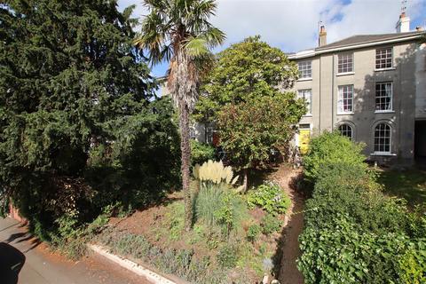 32 Blackboy Road, Exeter, EX4 6ST