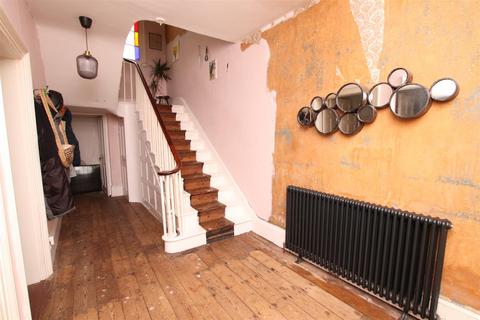 32 Blackboy Road, Exeter, EX4 6ST