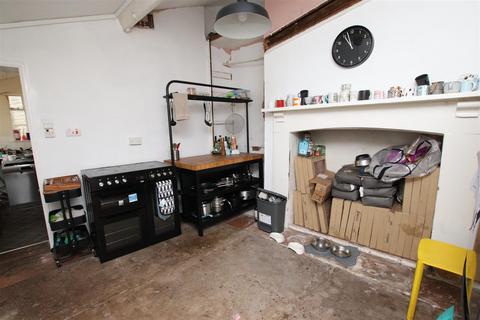 32 Blackboy Road, Exeter, EX4 6ST