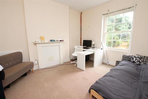 32 Blackboy Road, Exeter, EX4 6ST