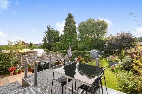 15 Goodison Crescent, Sheffield, S6 5HT