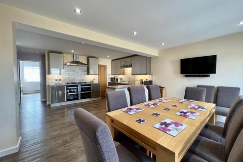 212 Acre Lane, Northampton, NN2 8DX