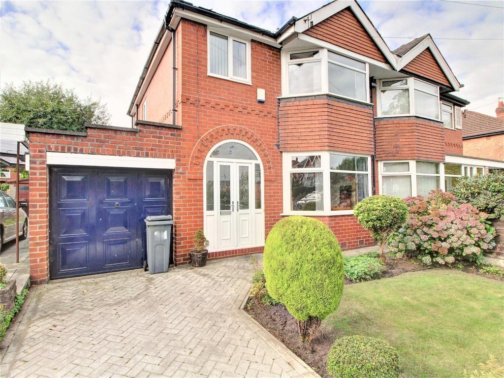 Heaton Park Road, Manchester, M9 0QQ 3 bed semidetached house £235,000