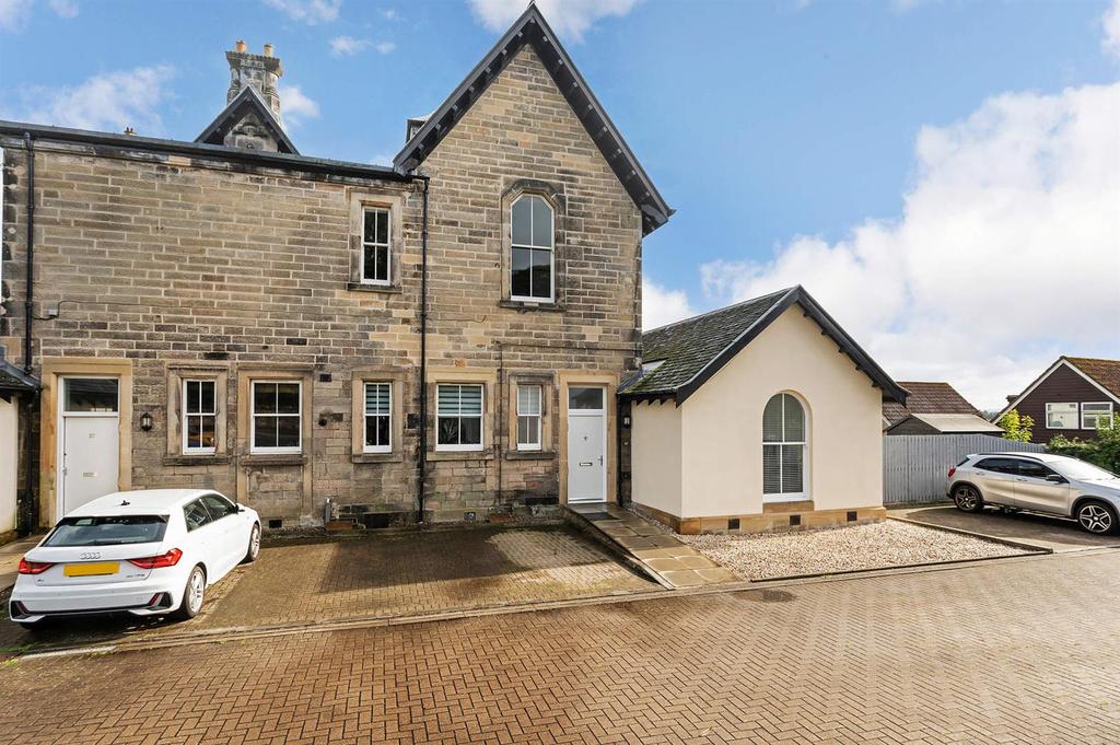 57 Woodmill Road, Dunfermline, KY11 4AD 2 bed ground floor flat £227,500
