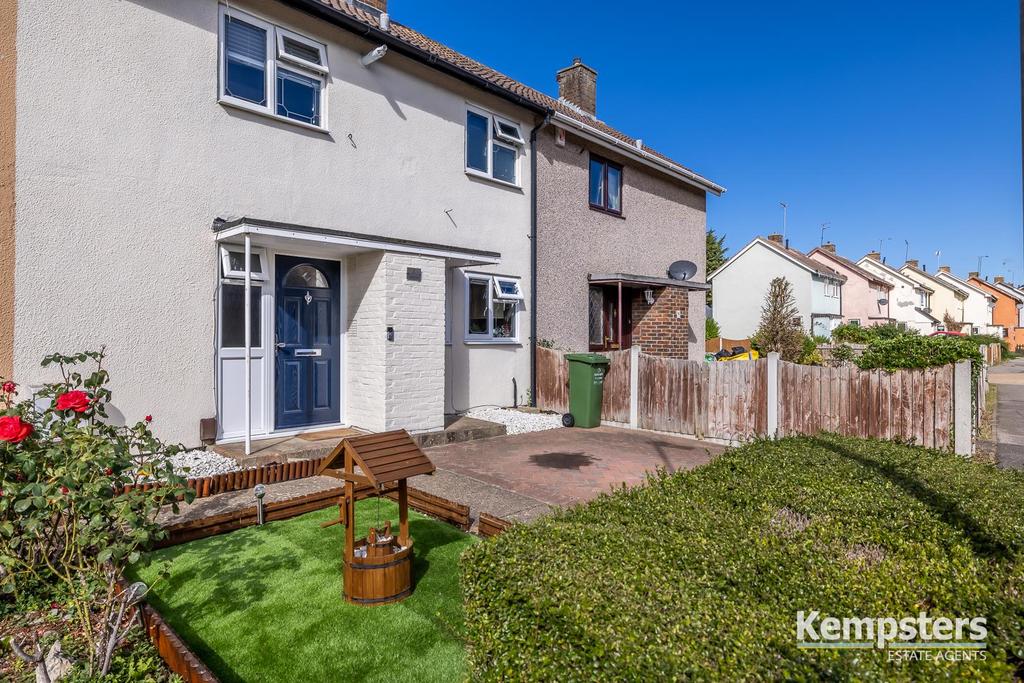 Beeleigh East, Basildon 2 bed terraced house £325,000
