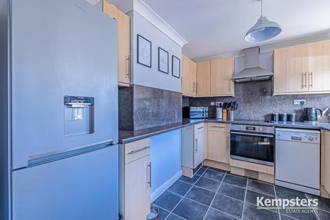 7 Beeleigh East, Basildon, SS14 2RP