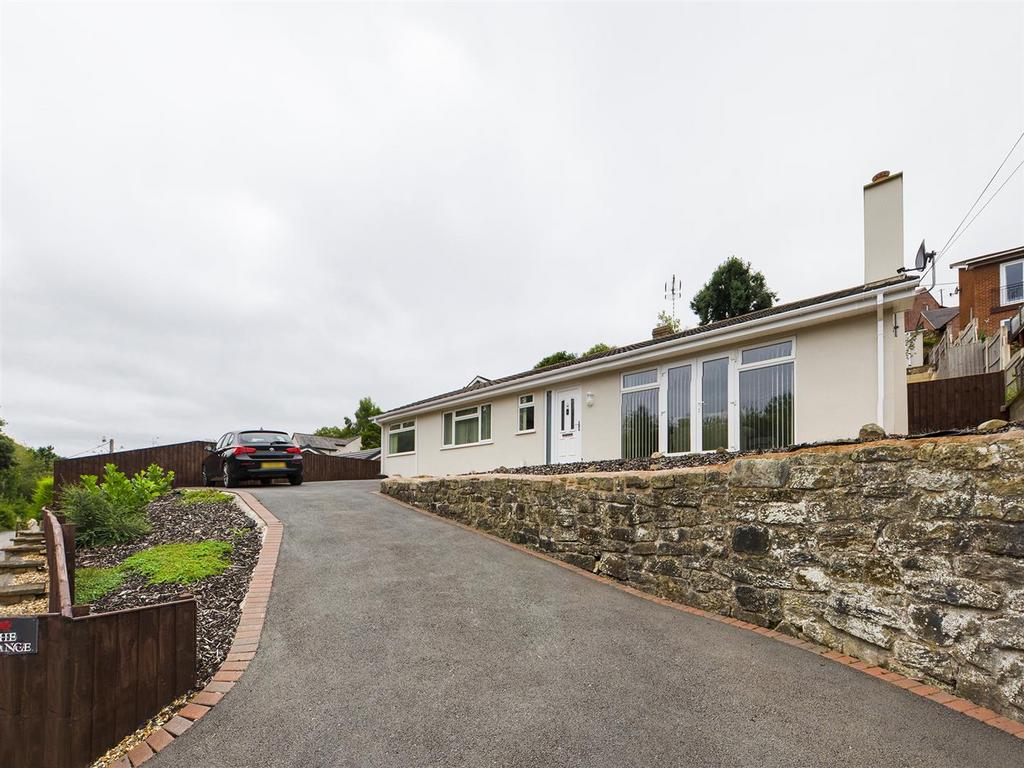 Pendwll Road, Moss, Wrexham 4 bed detached bungalow £339,500