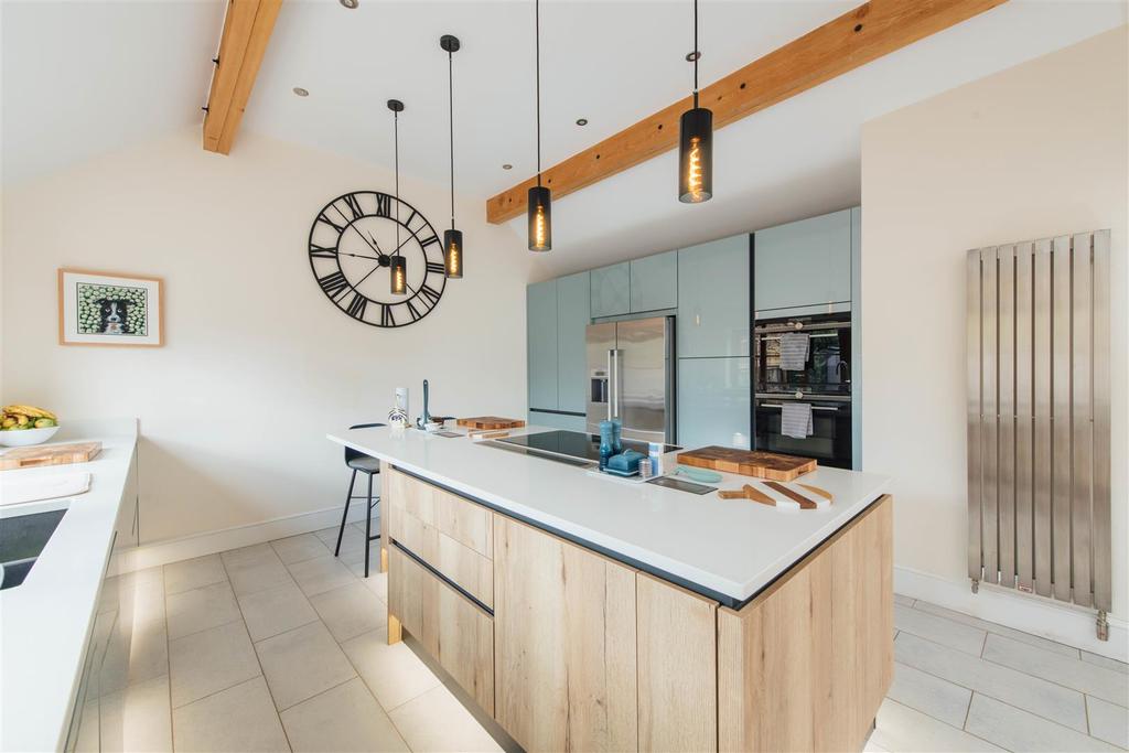 Kitchen/Family Room 2