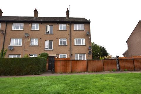 24d Aboyne Avenue, Dundee, DD4 7TB