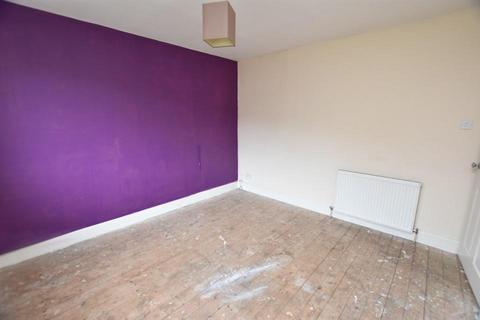 24d Aboyne Avenue, Dundee, DD4 7TB