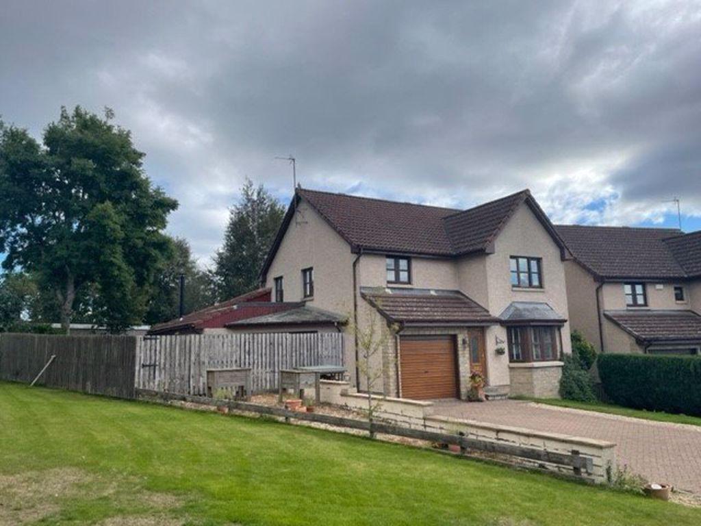 Danskin Place, Strathkinness, Fife 4 bed detached house £1,800 pcm (£