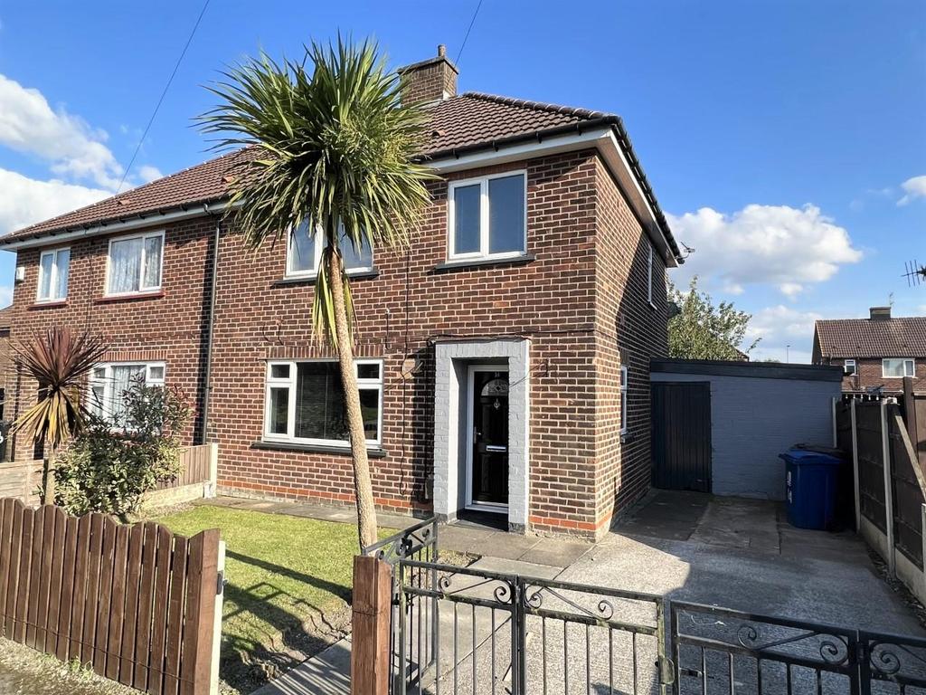 Westmorland Road, Tyldesley, Manchester 3 bed semidetached house £