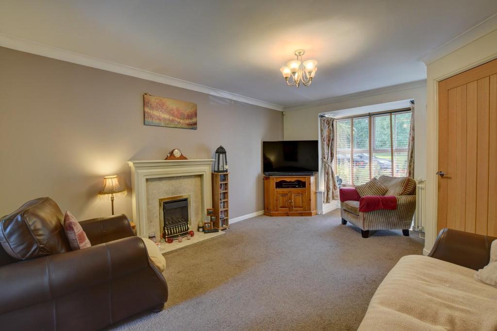 Mary Towneley Fold, Burnley 4 bed detached house £225,000