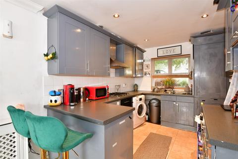 15 Kingfisher Drive, Greenhithe, DA9 9RS