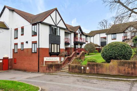 2 bedroom apartment to rent - The Mount, St. Johns, Woking, GU21
