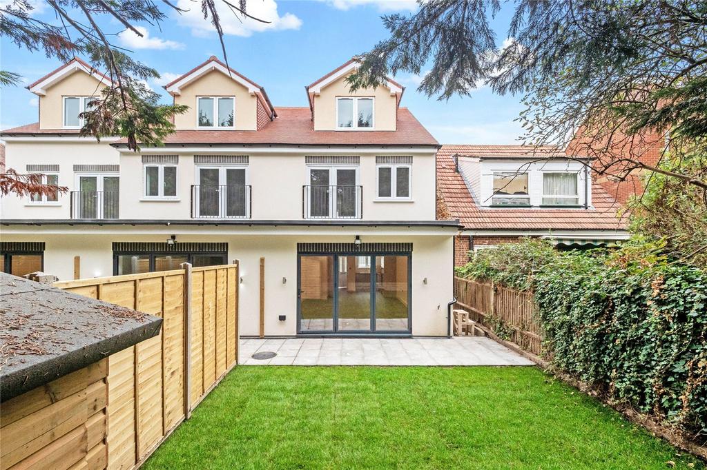 Rural Way, Furzedown, London, SW16 3 bed end of terrace house for sale