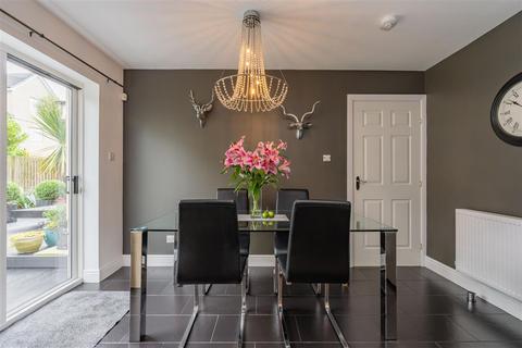 29 Academy Place, Bathgate, EH48 1AS