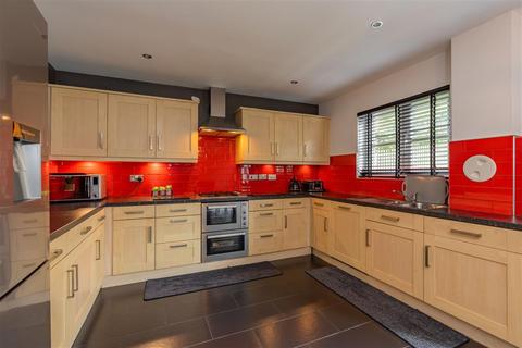 29 Academy Place, Bathgate, EH48 1AS