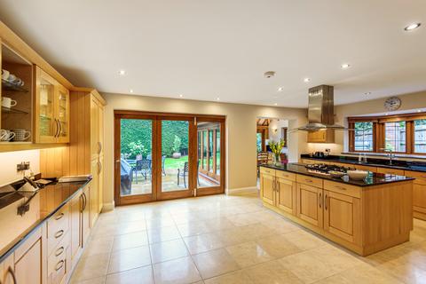 The Laurels Ridgway, Pyrford, Woking, GU22 8PW