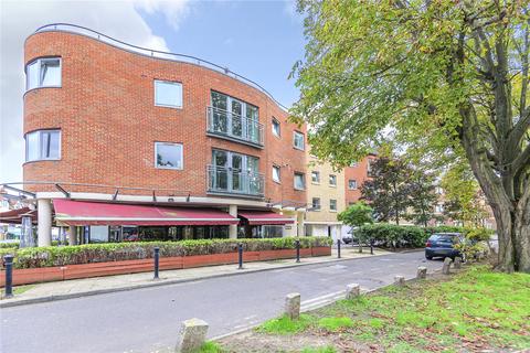 2 bedroom apartment for sale - Kings Court, 40 Hersham Road, Walton-On-Thames, KT12
