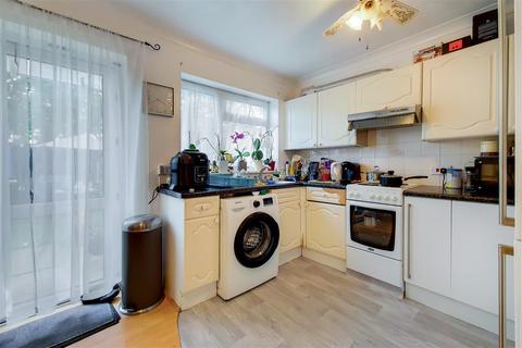 54 Rosedale Road, Dagenham, RM9 4DL