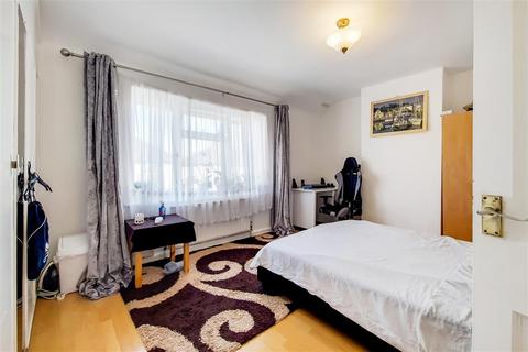 54 Rosedale Road, Dagenham, RM9 4DL