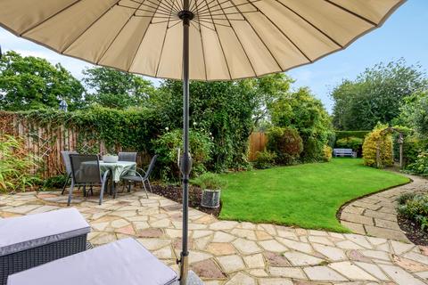 11 Blundel Lane, Stoke D'abernon, Cobham, KT11 2SU