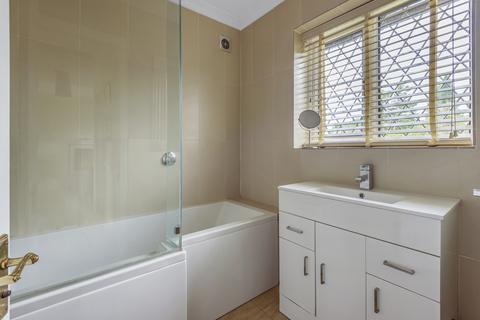 11 Blundel Lane, Stoke D'abernon, Cobham, KT11 2SU