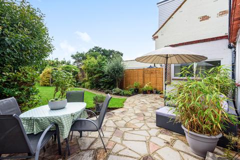 11 Blundel Lane, Stoke D'abernon, Cobham, KT11 2SU