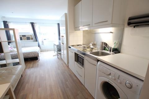 1 bedroom flat to rent, 34 Long Lane, London