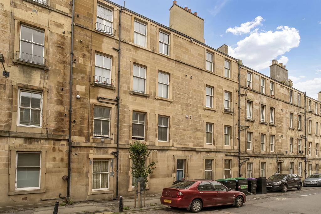 37/8 Buchanan Street, Edinburgh, EH6 8RB 1 bed flat £145,000