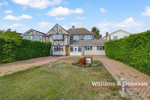 5 bedroom detached house for sale - Great Burches Road, Thundersley