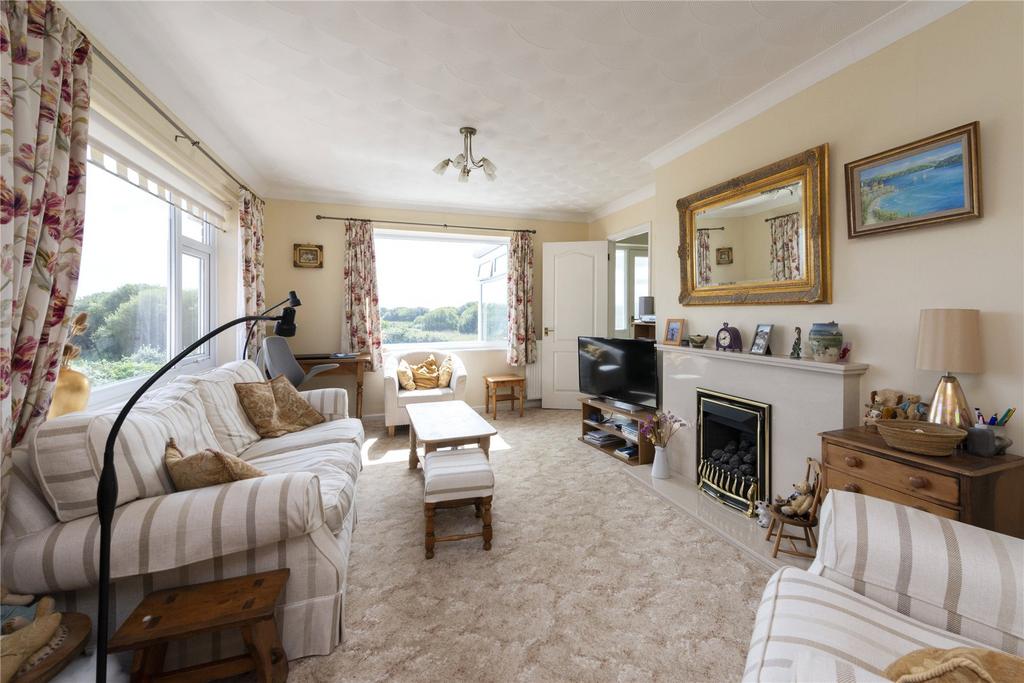 Preston, Weymouth, Dorset 2 bed bungalow for sale £410,000