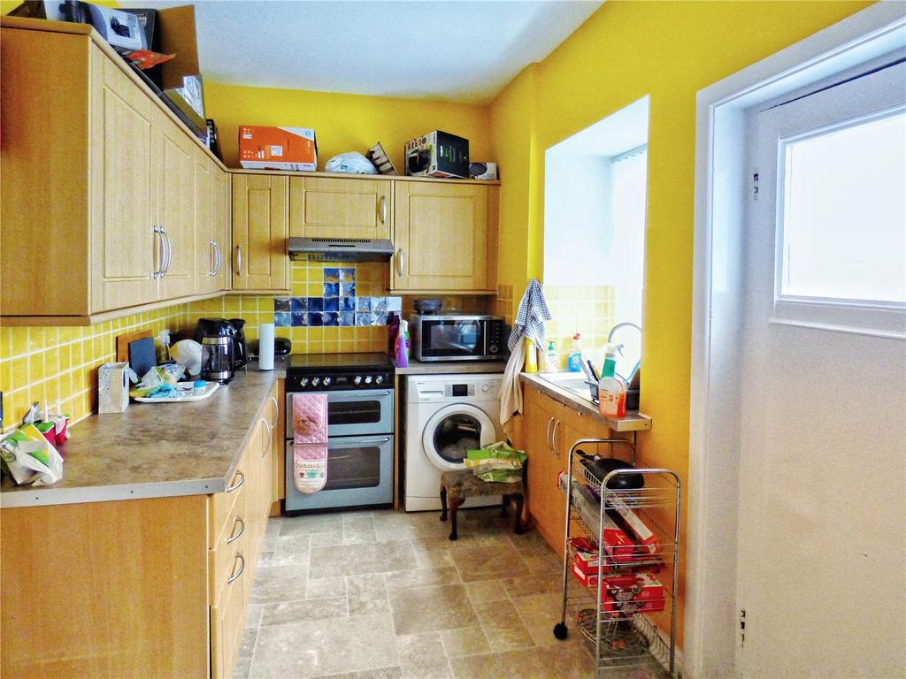 Kitchen: