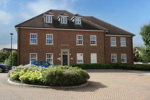 2 bedroom apartment for sale, Ashburnham Drive, Cuckfield