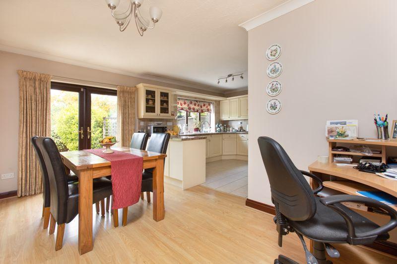 Westbrook, Bromham, Wiltshire, SN15 2EE 3 bed detached bungalow £575,000