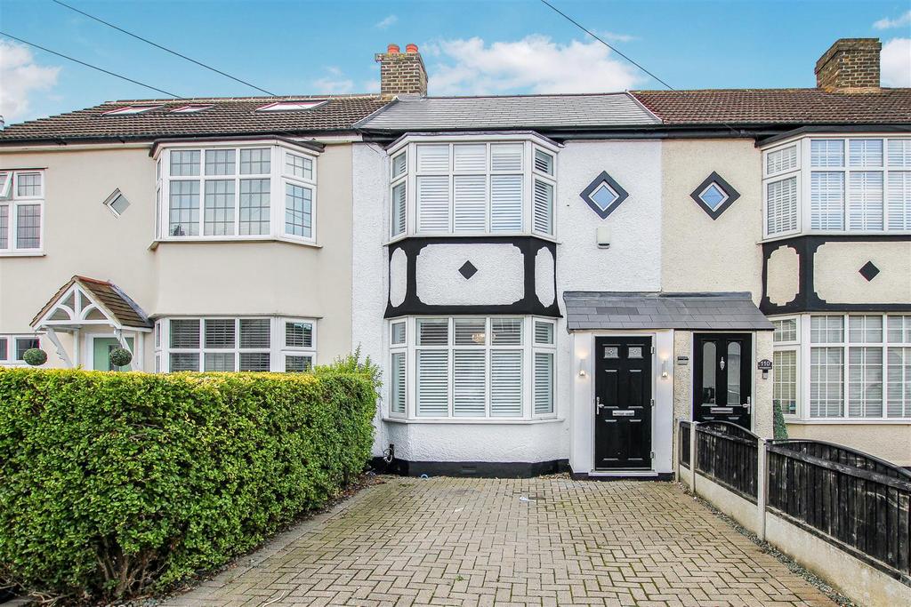Harwood Avenue, Hornchurch 2 bed terraced house for sale £475,000
