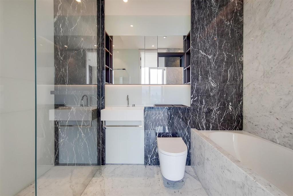 4 Main Ensuite-0.jpg