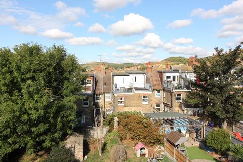 55 Greenfield Road, Folkestone, CT19 6ER