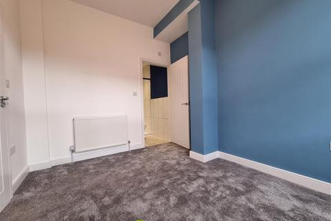 6 bedroom terraced house for sale - Northfield Road, Stoke, Coventry