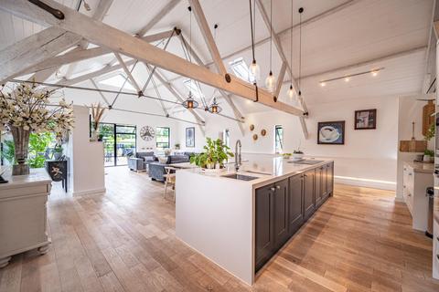 5 bedroom barn conversion for sale - Forest Barn & Dairy, Forest Lane, High Ongar, ONGAR