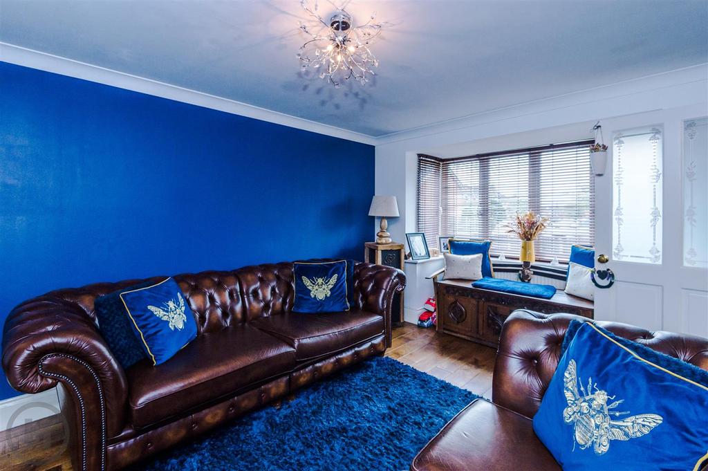 Peel Hall Avenue, Tyldesley, Manchester 4 bed detached house £425,000