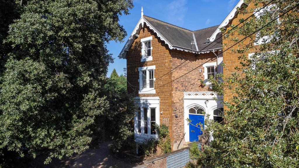 Midland Road, Wellingborough... 7 bed semidetached house £750,000